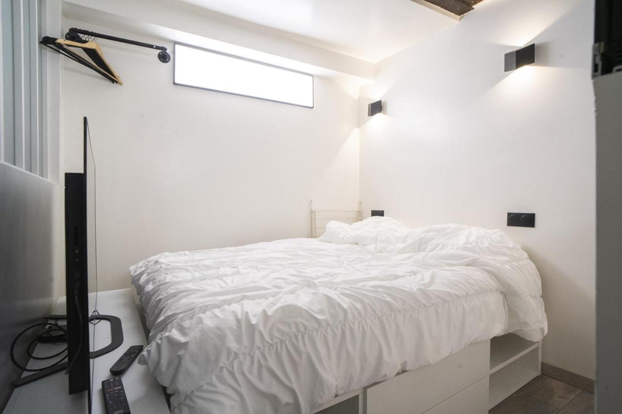 Studio Boissy d'Anglas — coin chambre